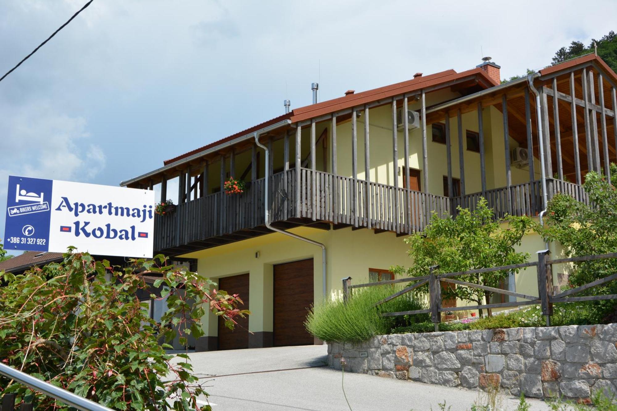 Apartmaji Kobal Zoll Екстериор снимка